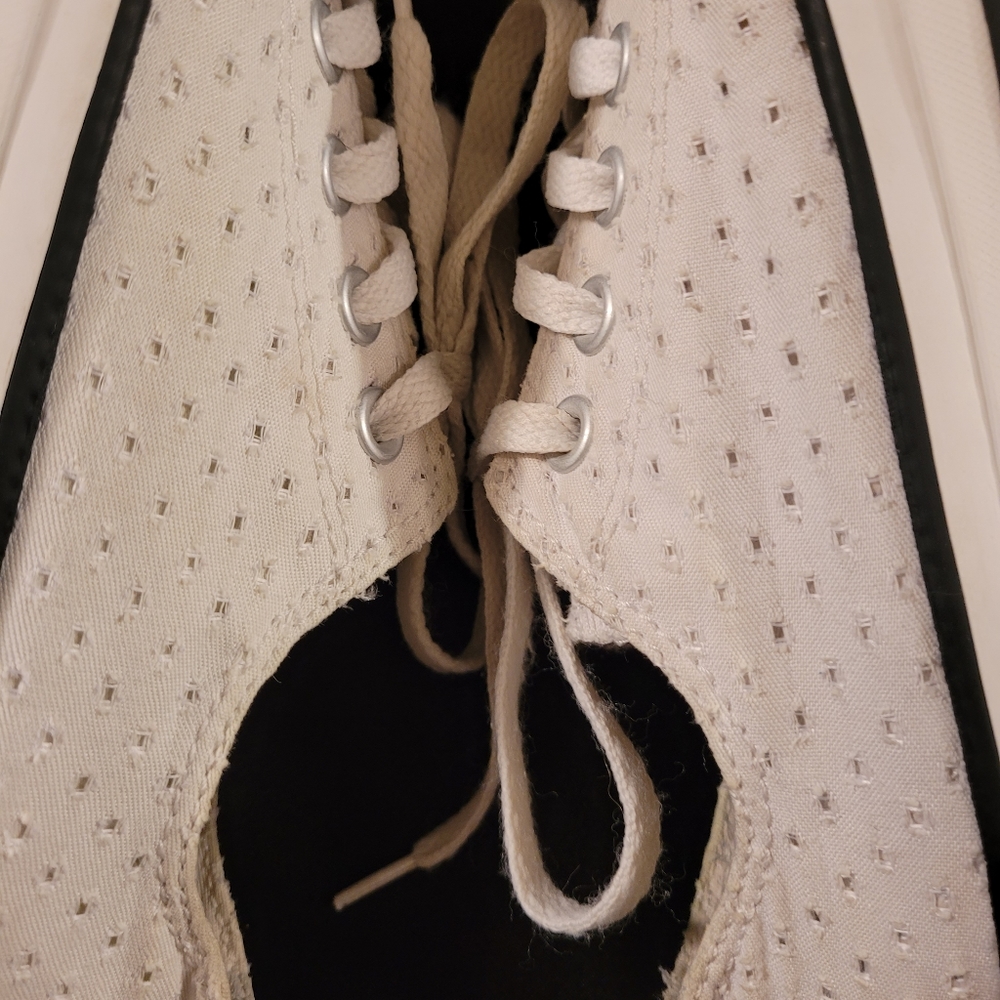 Women's Convers - Picture 12 of 12